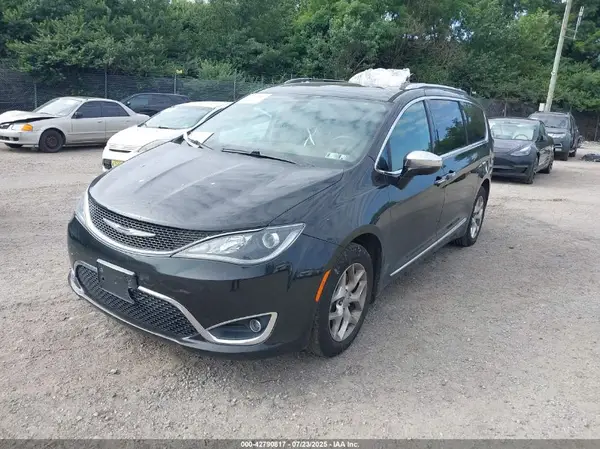 2C4RC1GGXHR723380 2017 CHRYSLER PACIFICA - Image 2
