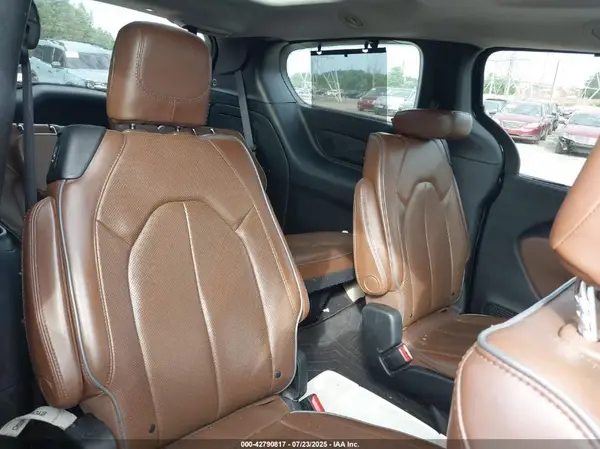 2C4RC1GGXHR723380 2017 CHRYSLER PACIFICA - Image 8