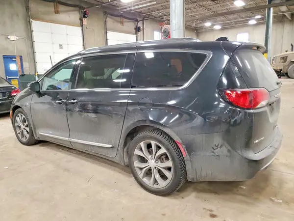 2C4RC1GGXHR741331 2017 CHRYSLER PACIFICA - Image 2