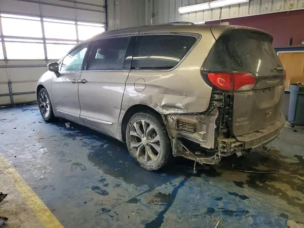 2C4RC1GGXHR747789 2017 CHRYSLER PACIFICA - Image 2