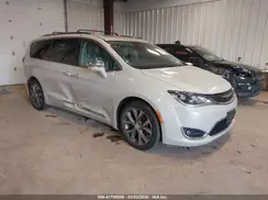 2C4RC1GGXHR753611 2017 CHRYSLER PACIFICA