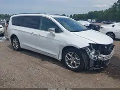 2C4RC1GGXHR754385 2017 CHRYSLER PACIFICA