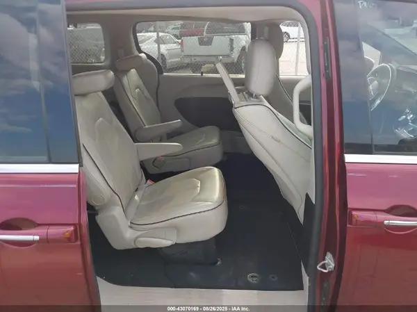 2C4RC1GGXHR805111 2017 CHRYSLER PACIFICA - Image 8