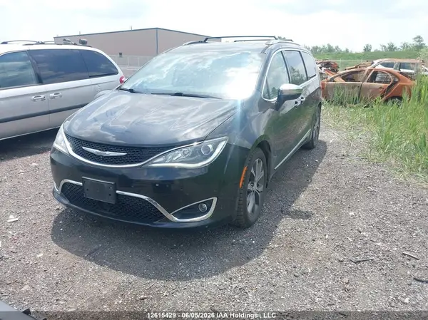 2C4RC1GGXHR846242 2017 CHRYSLER PACIFICA - Image 2