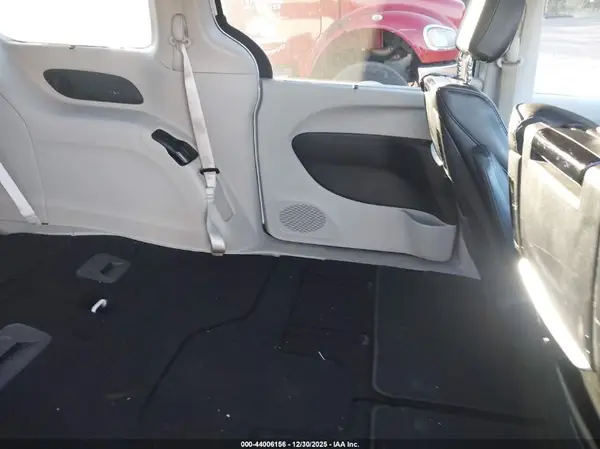 2C4RC1GGXJR103165 2018 CHRYSLER PACIFICA - Image 8