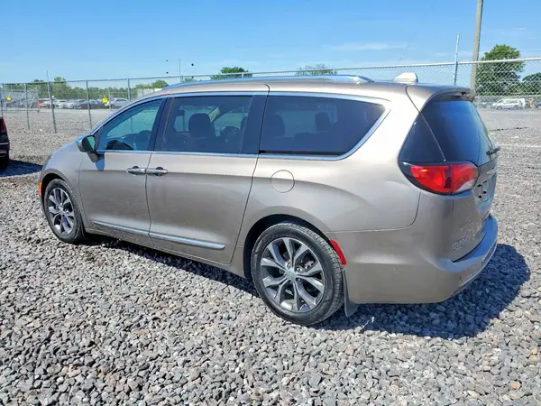 2C4RC1GGXJR125196 2018 CHRYSLER PACIFICA - Image 2