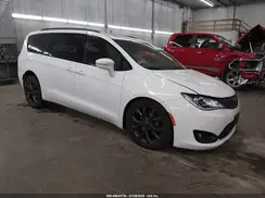 2C4RC1GGXJR183177 2018 CHRYSLER PACIFICA