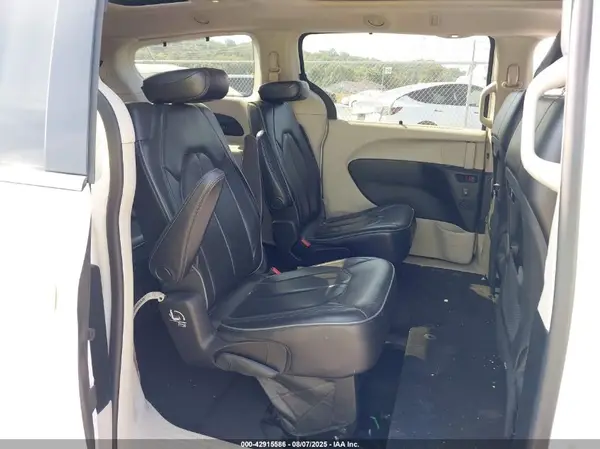 2C4RC1GGXJR185382 2018 CHRYSLER PACIFICA - Image 8