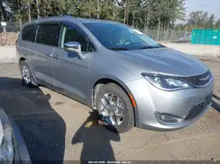 2C4RC1GGXJR185527 2018 CHRYSLER PACIFICA