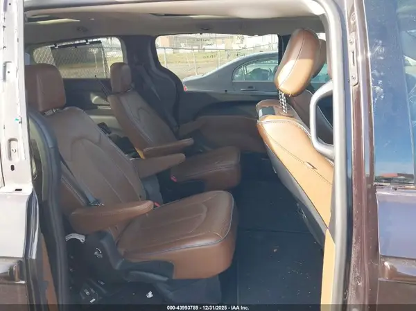 2C4RC1GGXJR212421 2018 CHRYSLER PACIFICA - Image 8