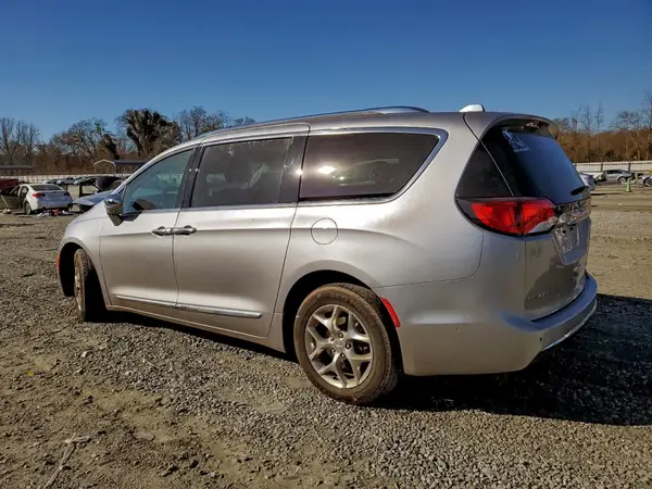 2C4RC1GGXJR226173 2018 CHRYSLER PACIFICA - Image 2