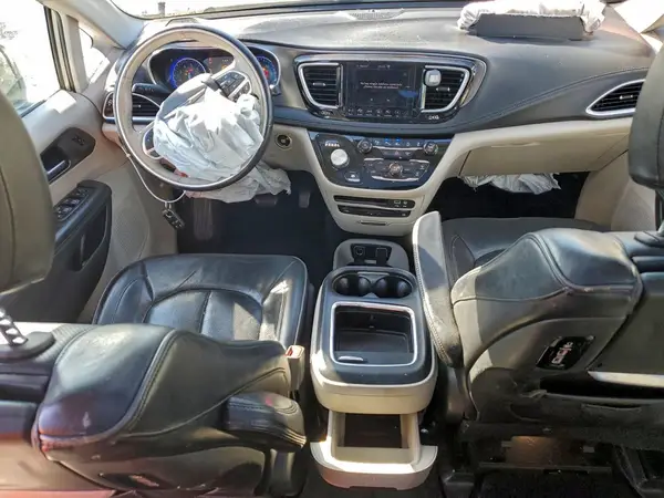 2C4RC1GGXJR226173 2018 CHRYSLER PACIFICA - Image 8