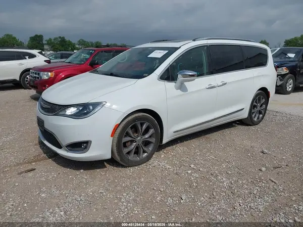 2C4RC1GGXJR311529 2018 CHRYSLER PACIFICA - Image 2