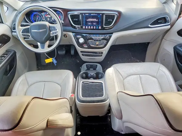 2C4RC1GGXJR330968 2018 CHRYSLER PACIFICA - Image 8