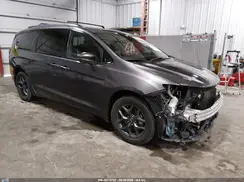 2C4RC1GGXJR354591 2018 CHRYSLER PACIFICA