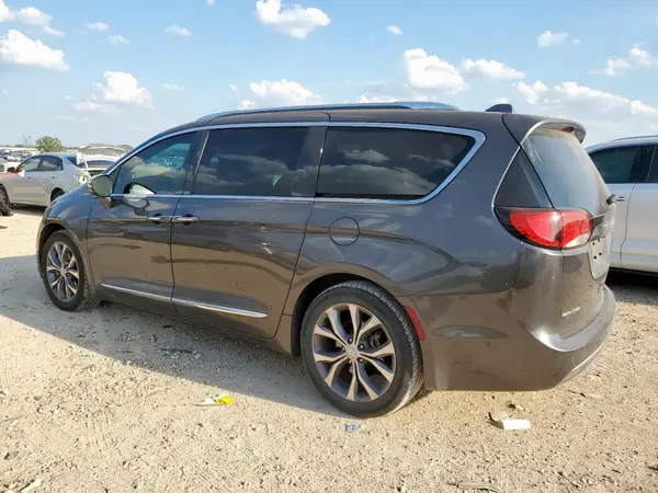 2C4RC1GGXJR364828 2018 CHRYSLER PACIFICA - Image 2