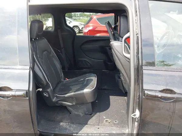 2C4RC1GGXKR614019 2019 CHRYSLER PACIFICA - Image 8