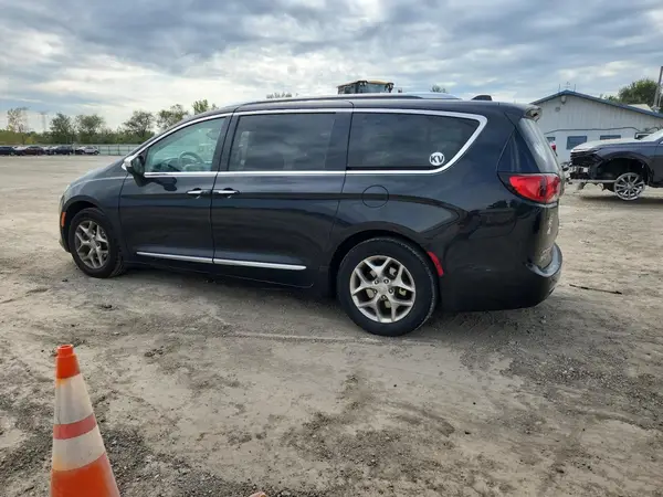 2C4RC1GGXKR635811 2019 CHRYSLER PACIFICA - Image 2