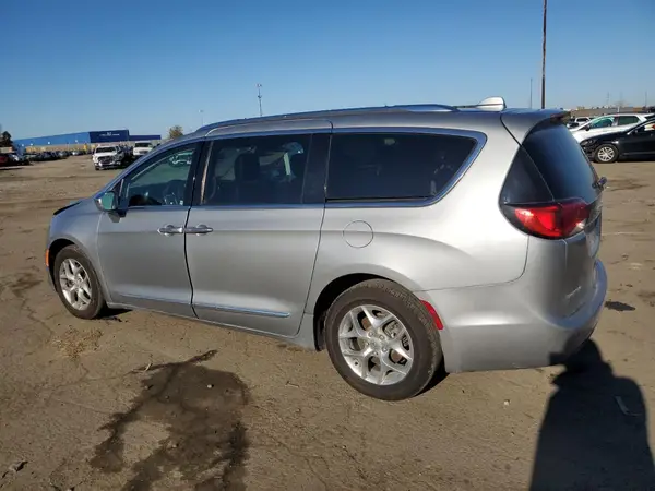 2C4RC1GGXKR681560 2019 CHRYSLER PACIFICA - Image 2