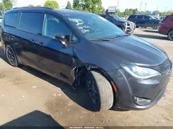 2C4RC1GGXKR686659 2019 CHRYSLER PACIFICA
