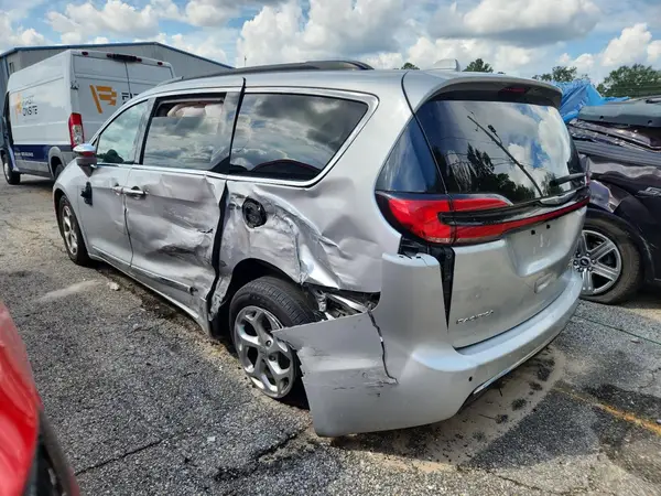 2C4RC1GGXNR175828 2022 CHRYSLER PACIFICA - Image 2