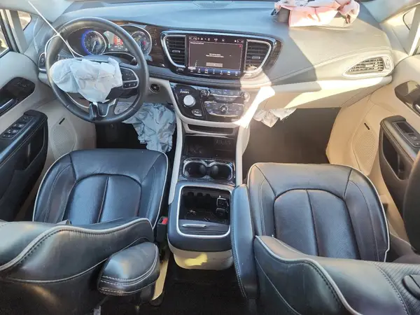 2C4RC1GGXNR175828 2022 CHRYSLER PACIFICA - Image 8