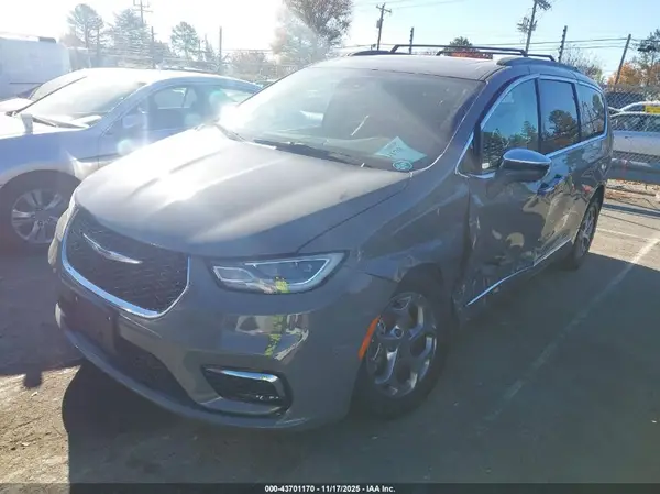 2C4RC1GGXNR177563 2022 CHRYSLER PACIFICA - Image 2