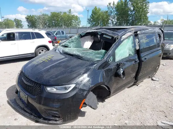 2C4RC1GGXSR608737 2025 CHRYSLER PACIFICA - Image 2