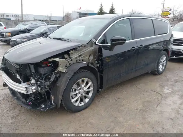 2C4RC1GGXTR213717 2026 CHRYSLER PACIFICA - Image 2