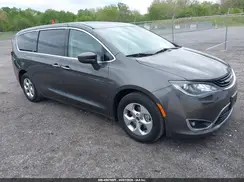 2C4RC1H70HR765071 2017 CHRYSLER PACIFICA