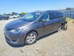 2C4RC1H70JR293587 2018 CHRYSLER PACIFICA