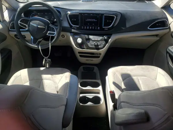 2C4RC1H70JR293587 2018 CHRYSLER PACIFICA - Image 8