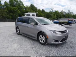 2C4RC1H70JR331304 2018 CHRYSLER PACIFICA