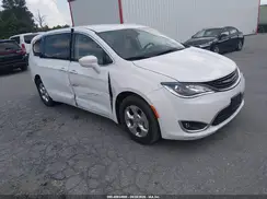 2C4RC1H70KR526823 2019 CHRYSLER PACIFICA