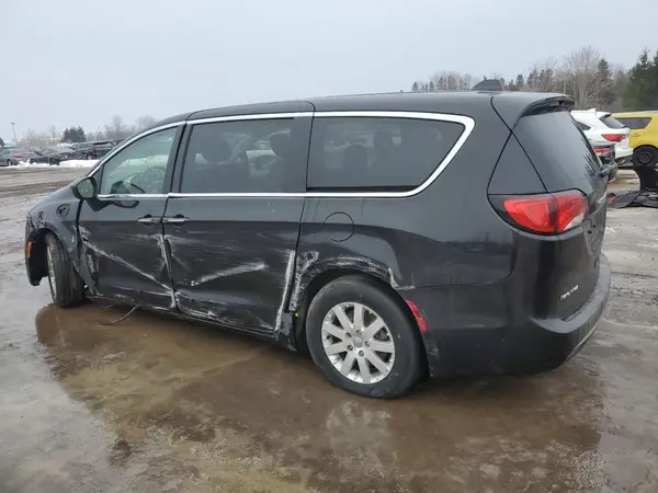 2C4RC1H71JR124629 2018 CHRYSLER PACIFICA - Image 2
