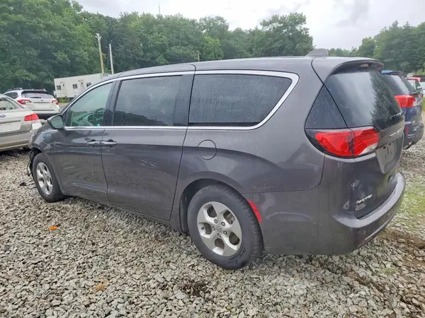 2C4RC1H71JR145156 2018 CHRYSLER PACIFICA - Image 2