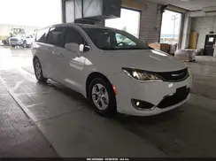 2C4RC1H71JR306914 2018 CHRYSLER PACIFICA