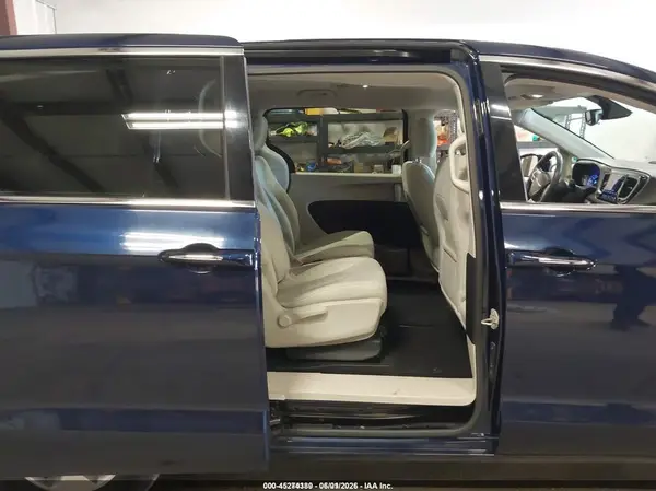2C4RC1H72JR276242 2018 CHRYSLER PACIFICA - Image 8