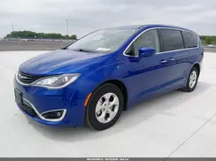 2C4RC1H72JR289718 2018 CHRYSLER PACIFICA