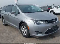 2C4RC1H73JR332964 2018 CHRYSLER PACIFICA