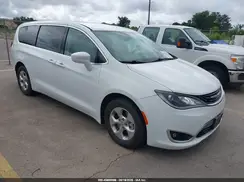 2C4RC1H74HR745552 2017 CHRYSLER PACIFICA