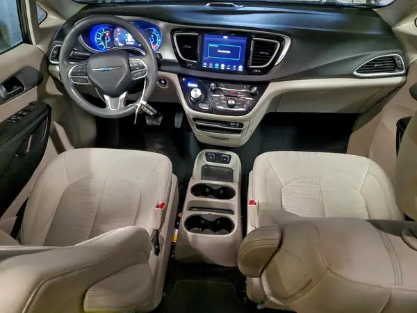 2C4RC1H74JR230590 2018 CHRYSLER PACIFICA - Image 8