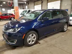 2C4RC1H75JR195283 2018 CHRYSLER PACIFICA