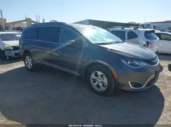 2C4RC1H76JR124996 2018 CHRYSLER PACIFICA