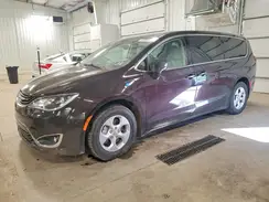 2C4RC1H76JR236715 2018 CHRYSLER PACIFICA