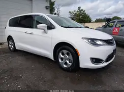2C4RC1H76JR318167 2018 CHRYSLER PACIFICA