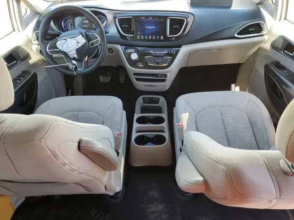 2C4RC1H76KR738674 2019 CHRYSLER PACIFICA - Image 8
