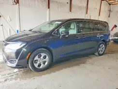 2C4RC1H77JR126997 2018 CHRYSLER PACIFICA