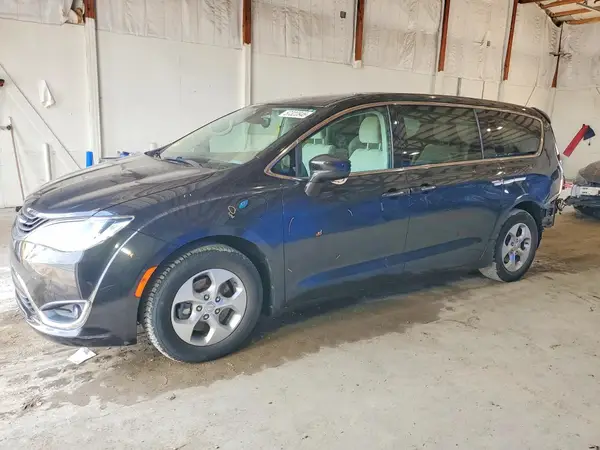 2C4RC1H77JR126997 2018 CHRYSLER PACIFICA - Image 1