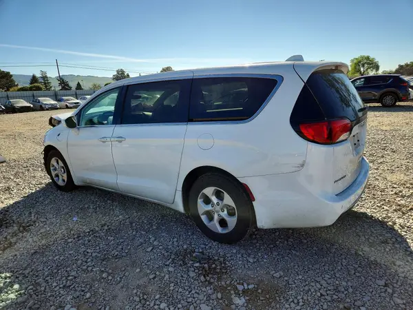 2C4RC1H77JR194894 2018 CHRYSLER PACIFICA - Image 2